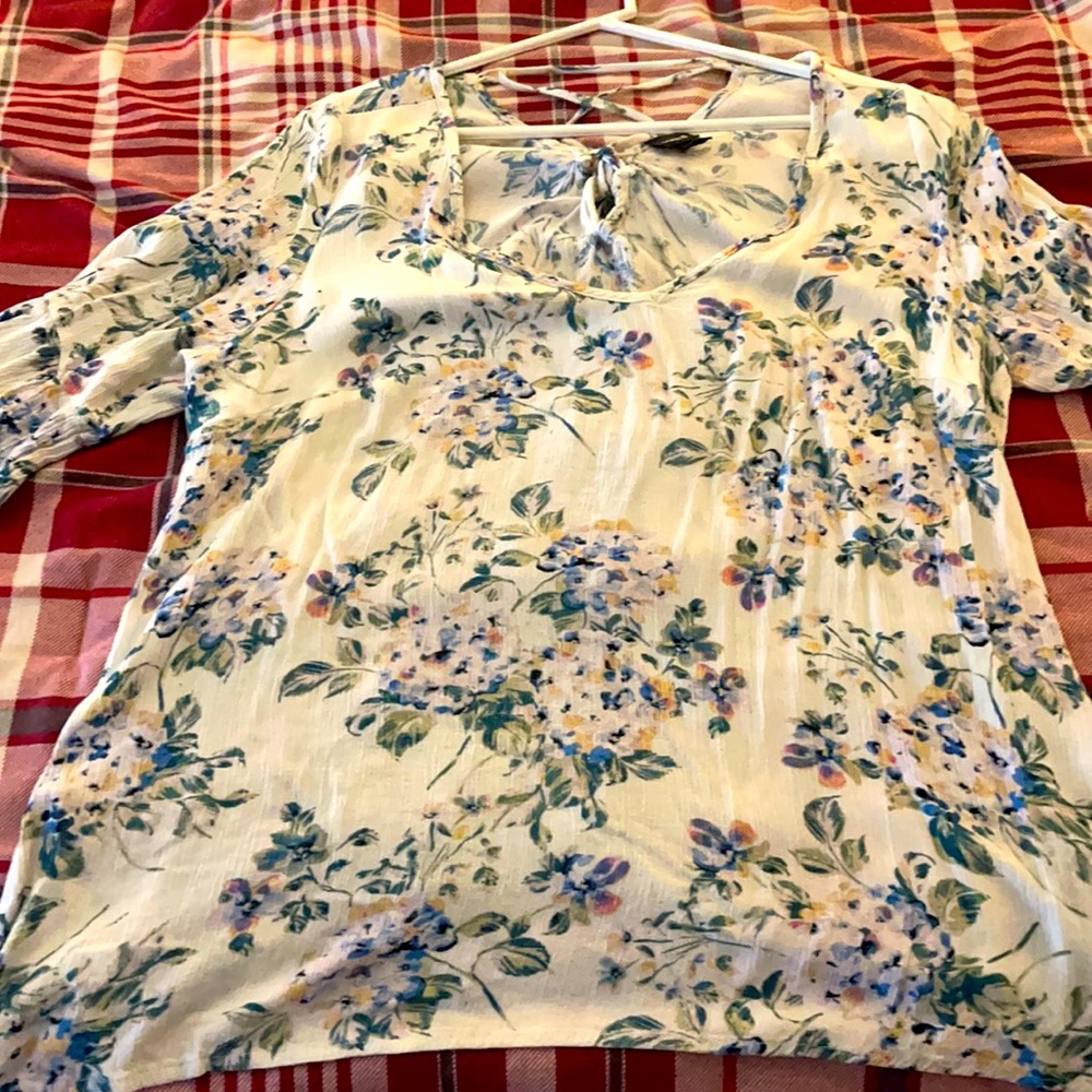 Torrid size one floral shirt
